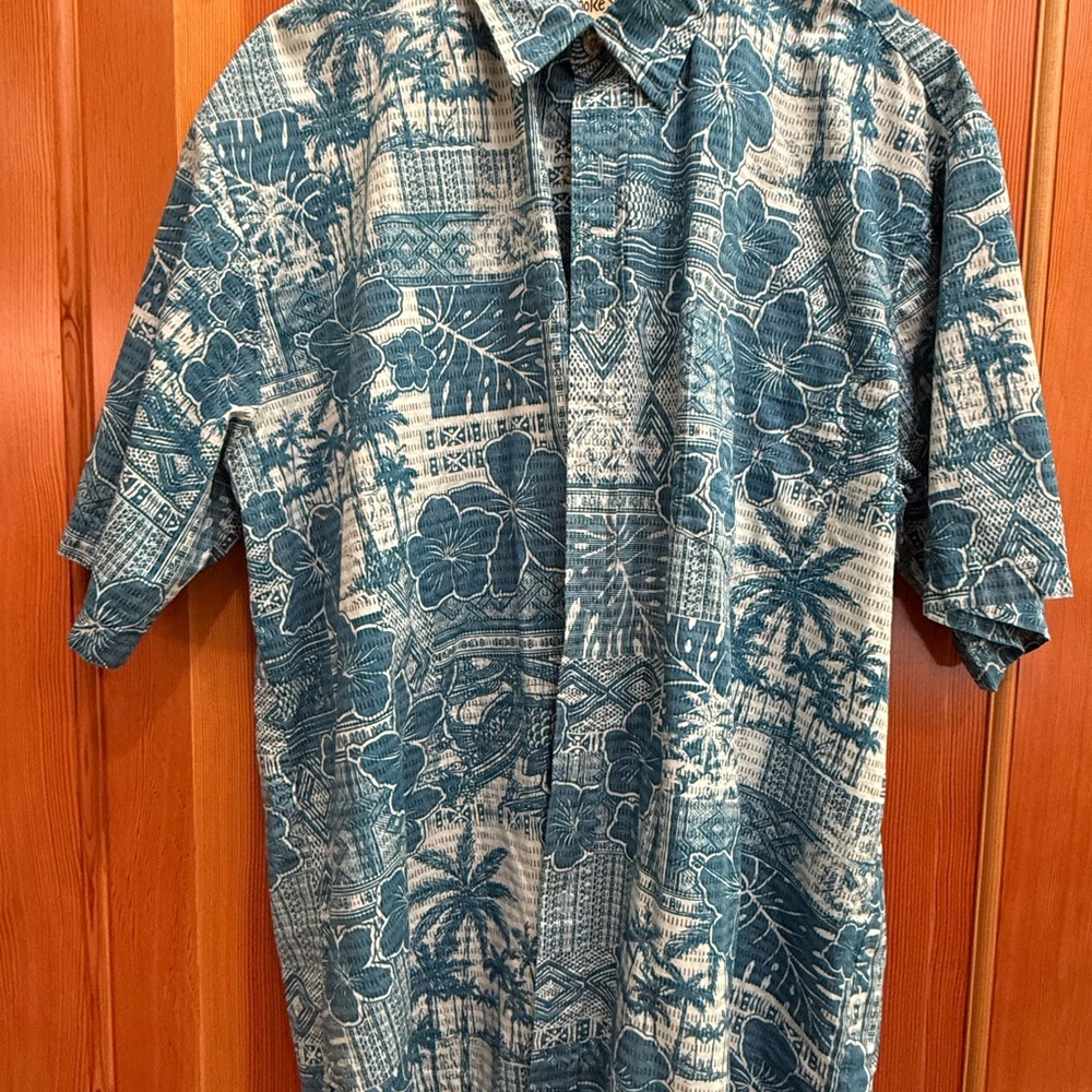Casual Blue Tropical Print Button-Down Shirt